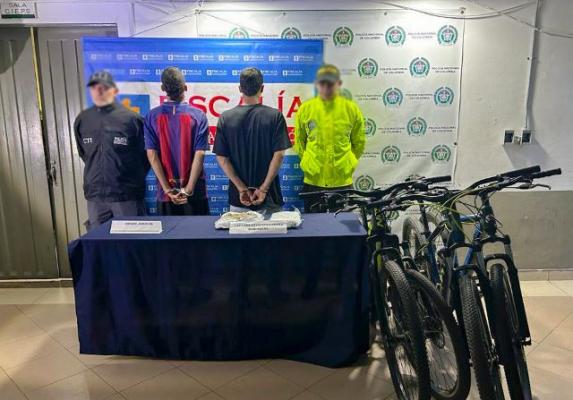 En el municipio de la Virginia son capturados dos actores criminales conocidos como el "Chusco y Fresa"