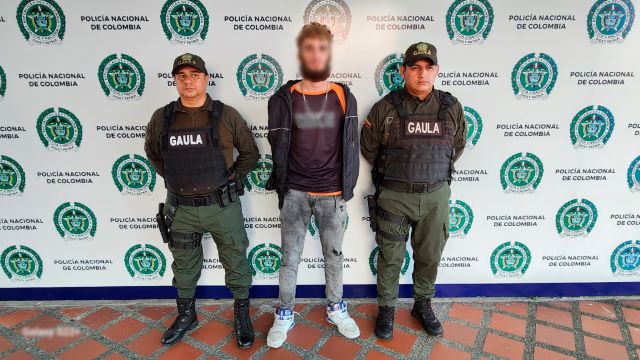 Este sujeto fue sorprendido al momento de realizar la entrega de tres millones de pesos 