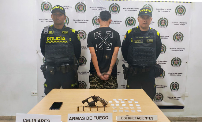 Capturadas dos personas por el delito de porte ilegal de armas de fuego
