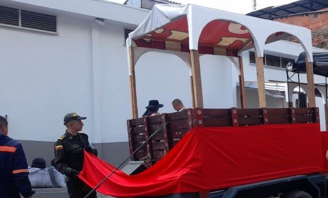 Actividad liderada por el grupo de policía comunitaria del área metropolitana de Pereira 