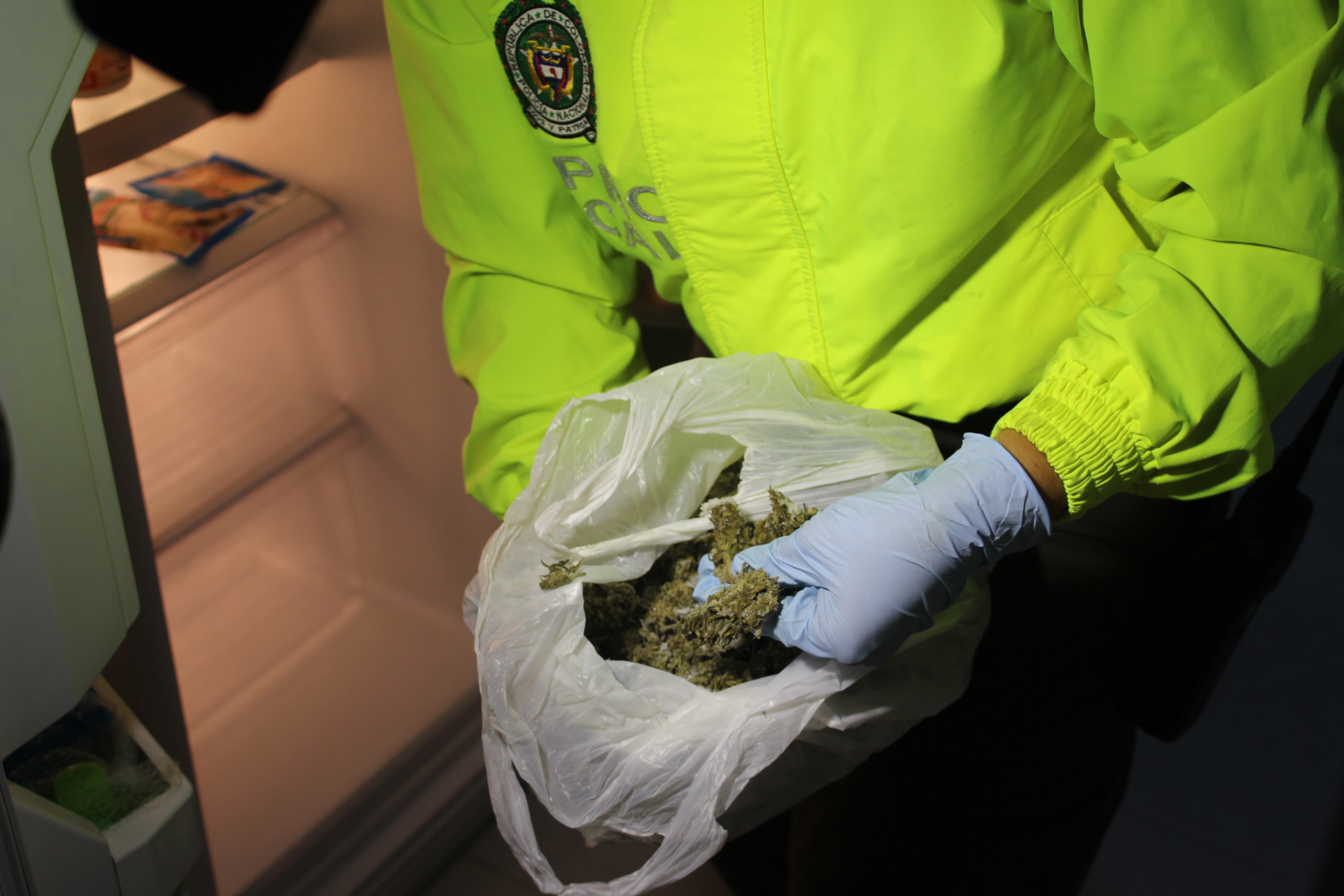 En vivienda allanada fueron encotnrados 3.000 gramos de marihuana y productos de panadería hechos con el estupefaciente