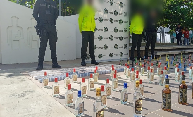Policía Metropolitana de Cartagena, intensifica operativos en plazas de mercado y tiendas para incautar licor adulterado y pólvora.
