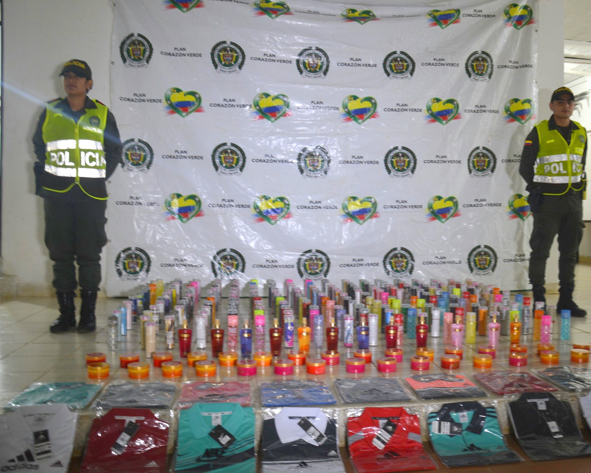 incautacion contrabando aeropuerto mitu