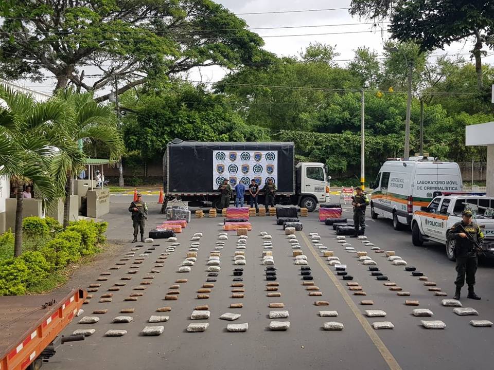 incautacion-900-kilos-marihuana-panales-huevos-policia-valle