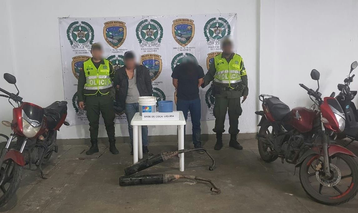 capturados-con-cocaina-liquida-policia-valle