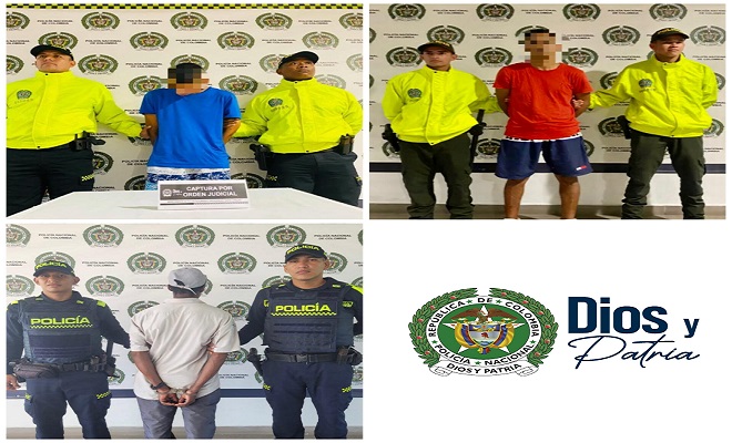 Fotografía de uniformados de diferentes especialidades de la Policía con personas capturadas