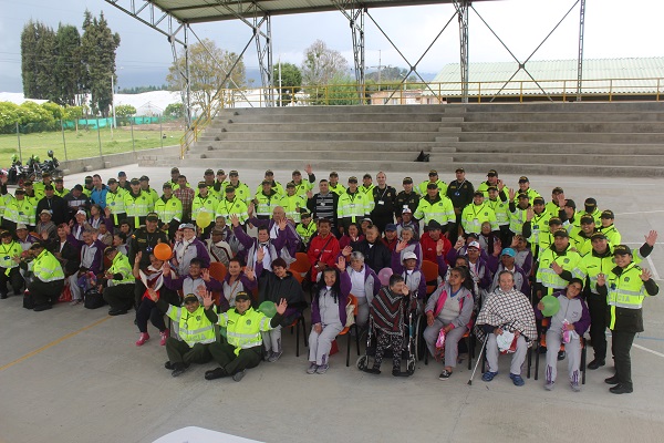 Actividad lúdico recreativa con adultos mayores de Sibaté