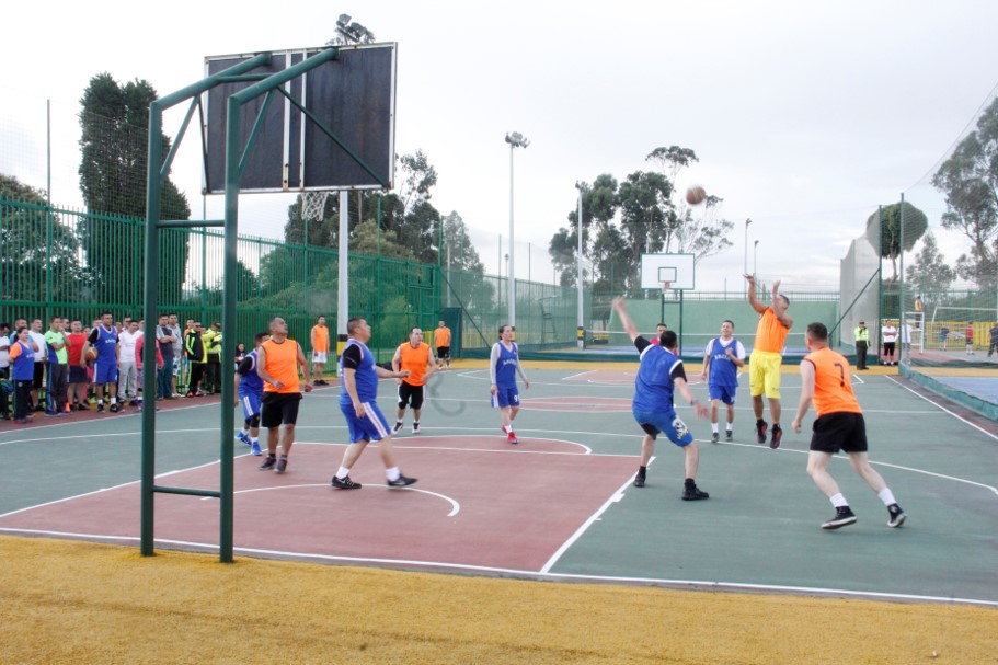 Inaguración-de-juegos-ESJIM