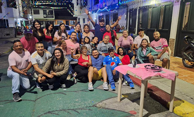  El barrio Sindical y La Esmeralda unieron esfuerzos y lograron la decoración adecuada.