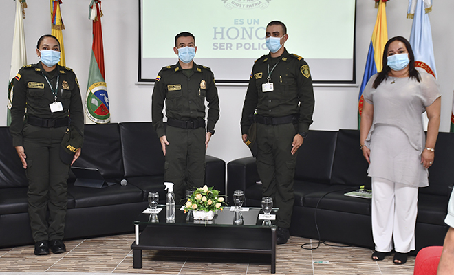 Lanzamiento del libro “Comportamiento Ético Policial De Egresados ESBOL”