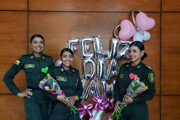 Celebración día de las madres Escuela de Carabineros Provincia de Vélez 