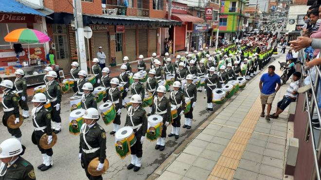 Participación en desfile cultural en el municipio de Moniquirá  