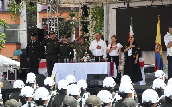 Participación en desfile cultural en el municipio de Moniquirá  
