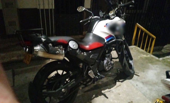 Motocicleta de alto cilindraje recuperada