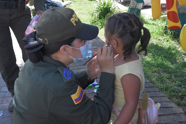Campaña creando sonrisas ESVEL 