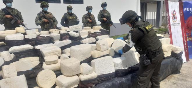 Policía Fiscal y Aduanera