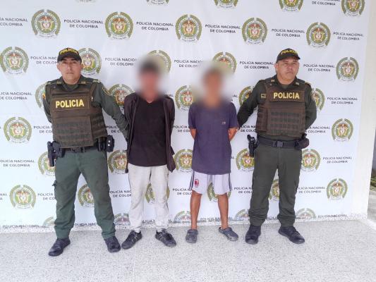 Oportuna reacción de la Policía evitó una tragedia, dos personas fueron capturadas por riña recíproca 