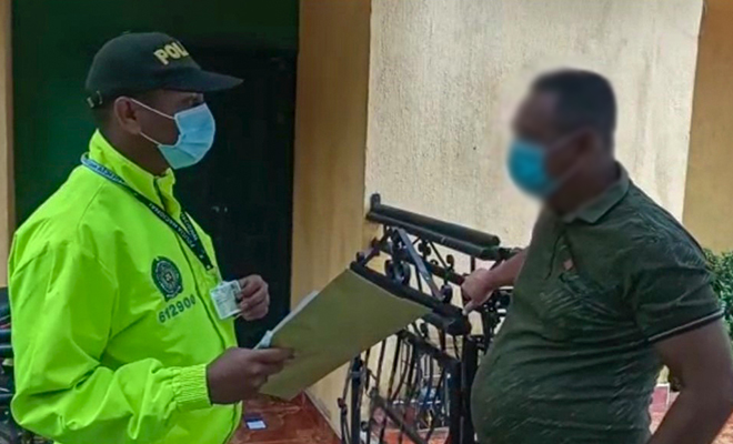 Capturados funcionarios y exfuncionarios públicos por presunta corrupción en contratos.