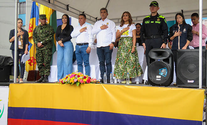 Policía Nacional participa en la firma del primer Pacto de Convivencia por la Paz en Popayán