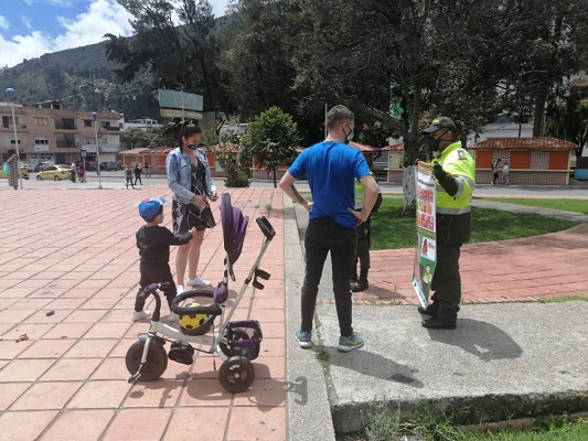 policía-desarrolla-actividades-diferenciales-pamplona