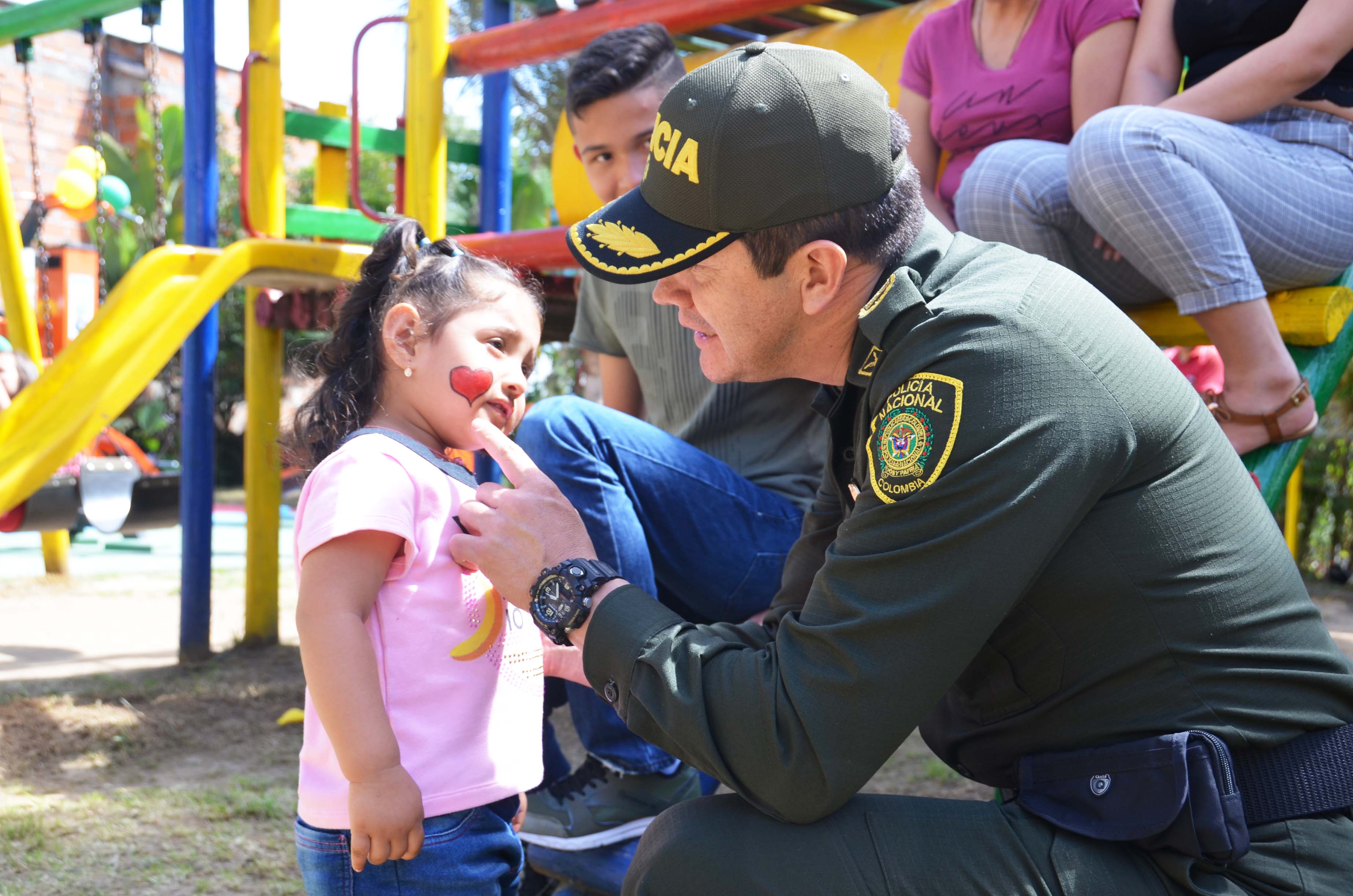 Policía-recupera-parque-en-Marinilla 