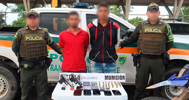 Captura de dos individuos por fabricación, tráfico y porte de armas de fuego y posible vinculación a las AGC.