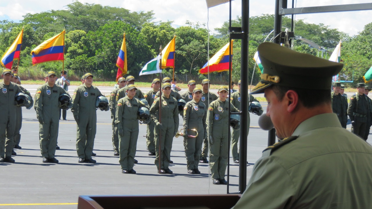 Pilotos colombianos graduados mariquita
