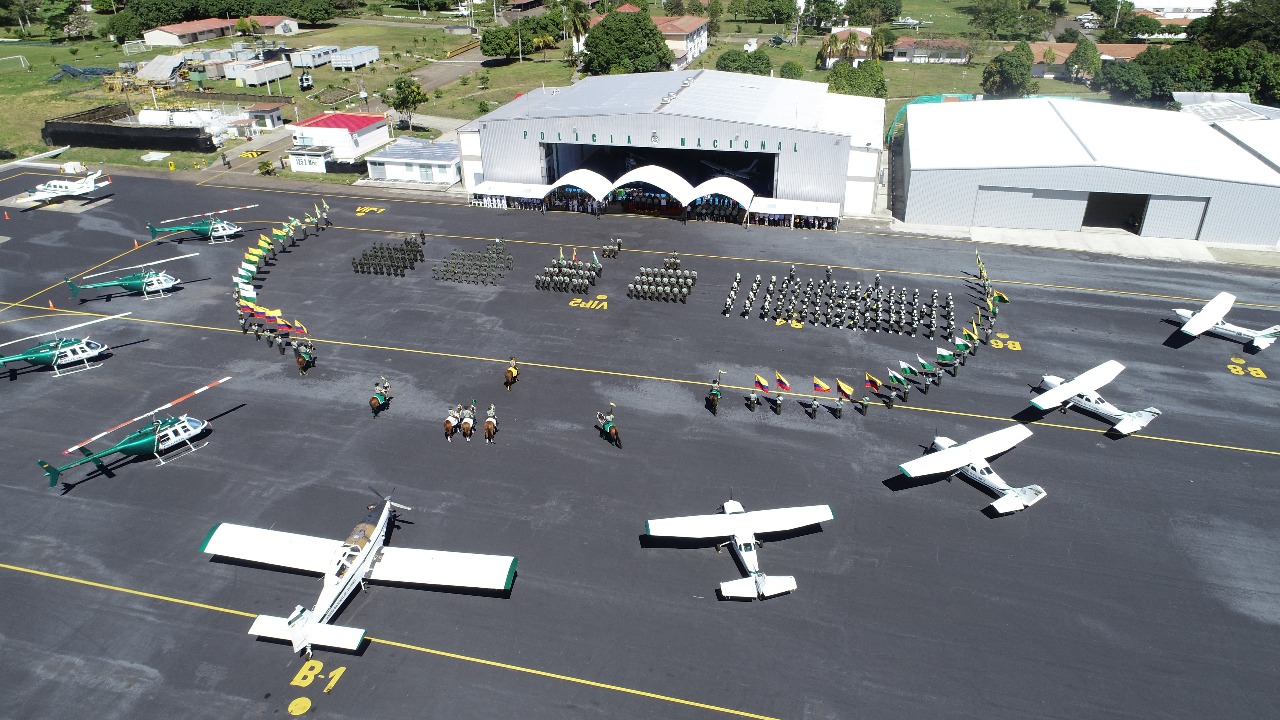 Pilotos colombianos graduados mariquita