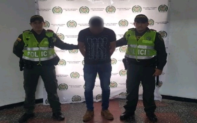 La oportuna reacción del cuadrante de policía permitió capturar el delincuente y recuperar el elemento hurtado