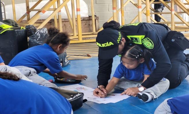 policias en campaña