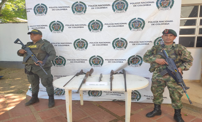 policías, militares, armas de fuego