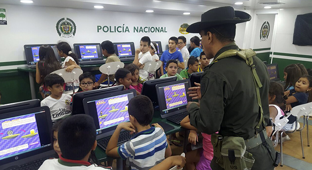 Con jornadas de prevención-preparamos-bienvenida de estudiantes a sus colegios-policía-meta