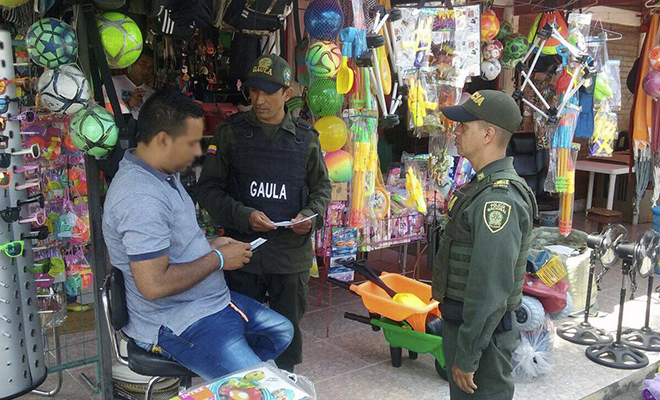 En-Navidad-la-Policía Nacional-lo-invita-a-que-digamos-juntos-‘yo no pago-yo denuncio’