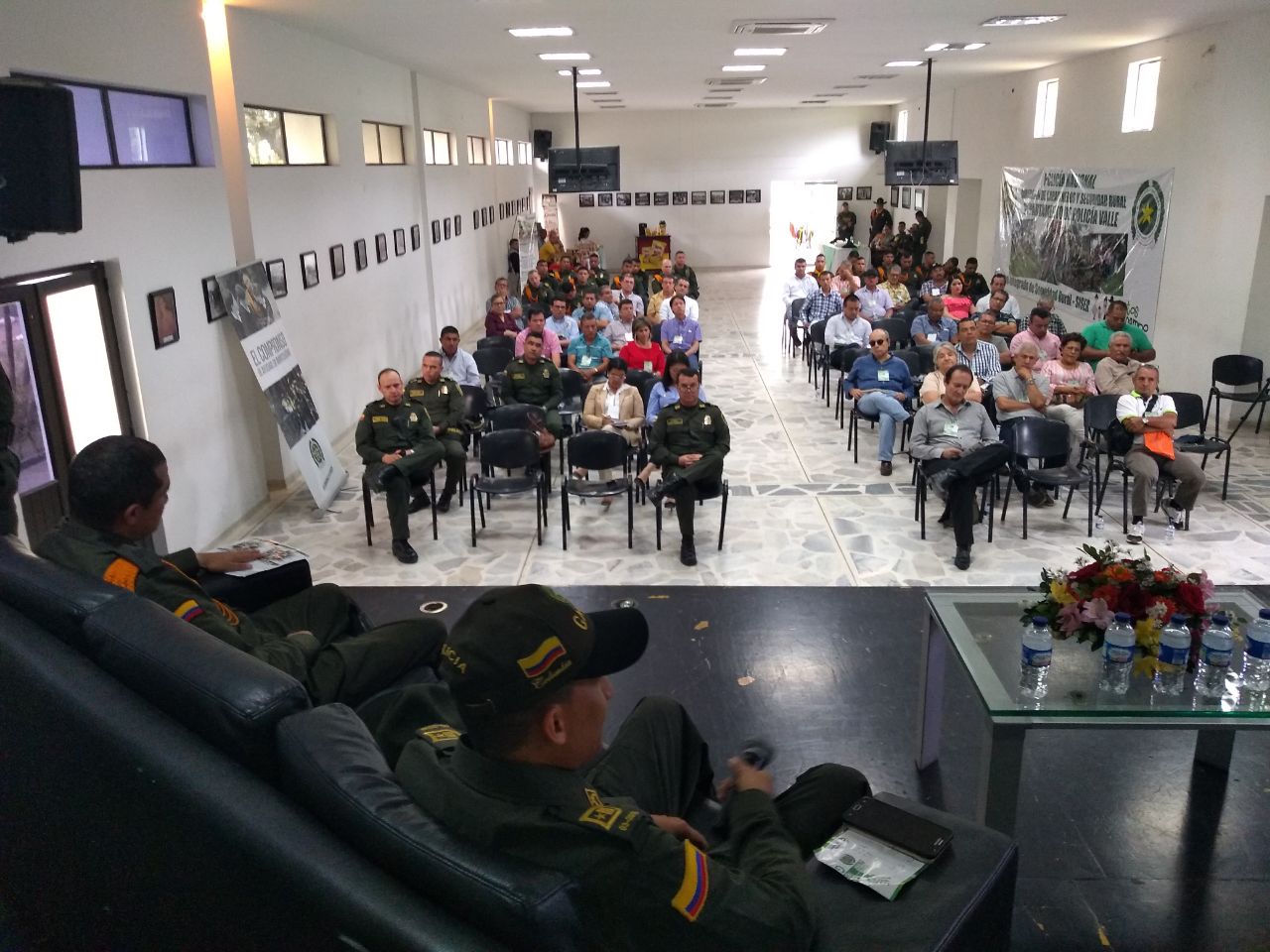 Primer-foro-ganadero-valle-del-cauca1