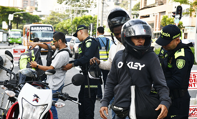 Con más de 100 uniformados, la Policía instaló 20 puestos de control 