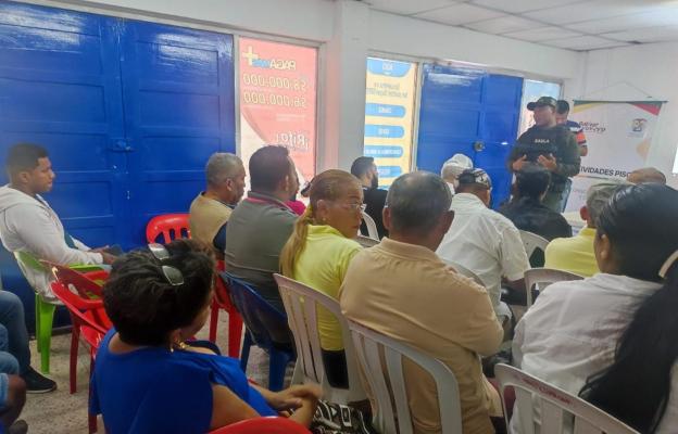 Reunión con los comerciantes y emprendedores para evitar la extorsión