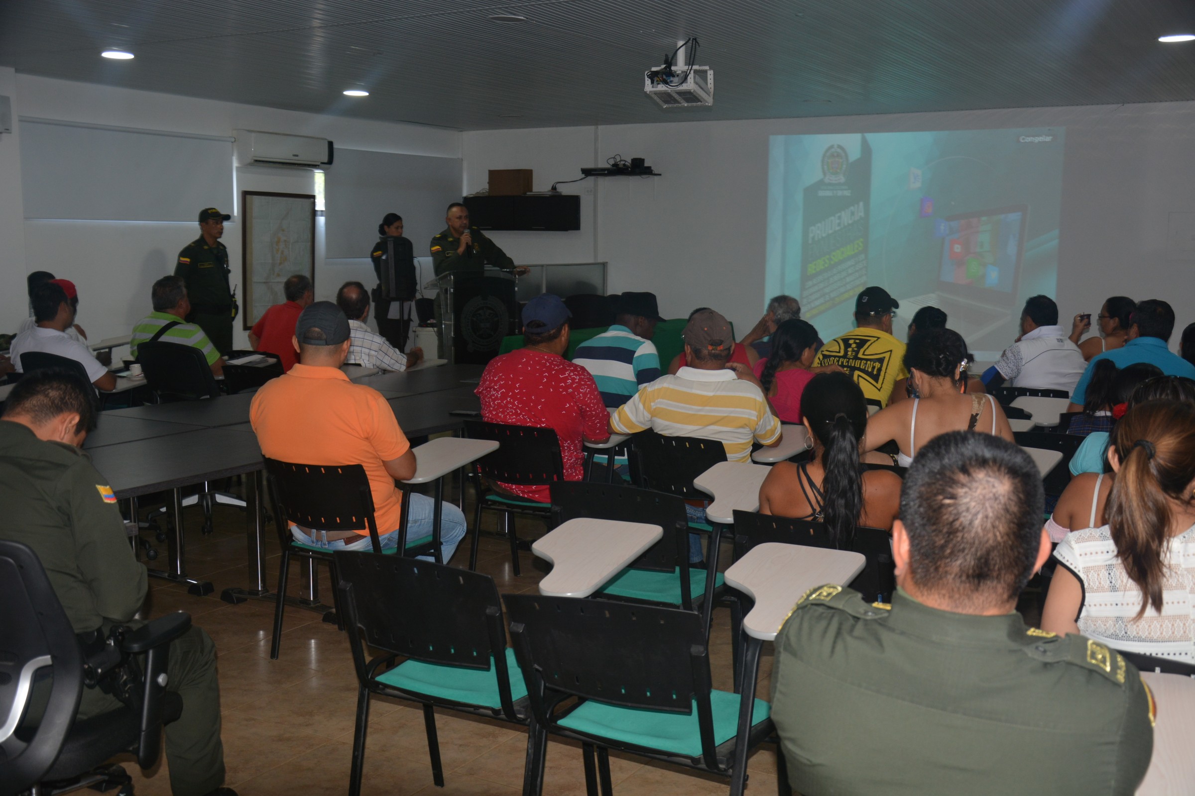 reunion de comerciantes mitu