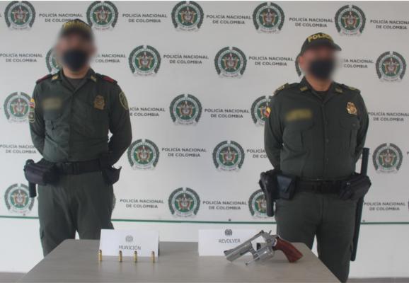 Efectiva acción de la Policía Nacional permitió el hallazgo de un arma de fuego tipo revólver calibre 44