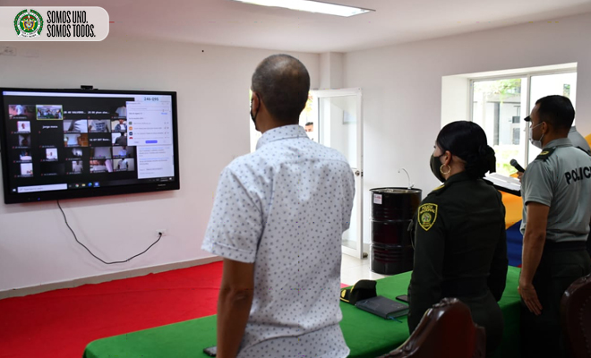 Estudiantes se capacitan para servir a la comunidad