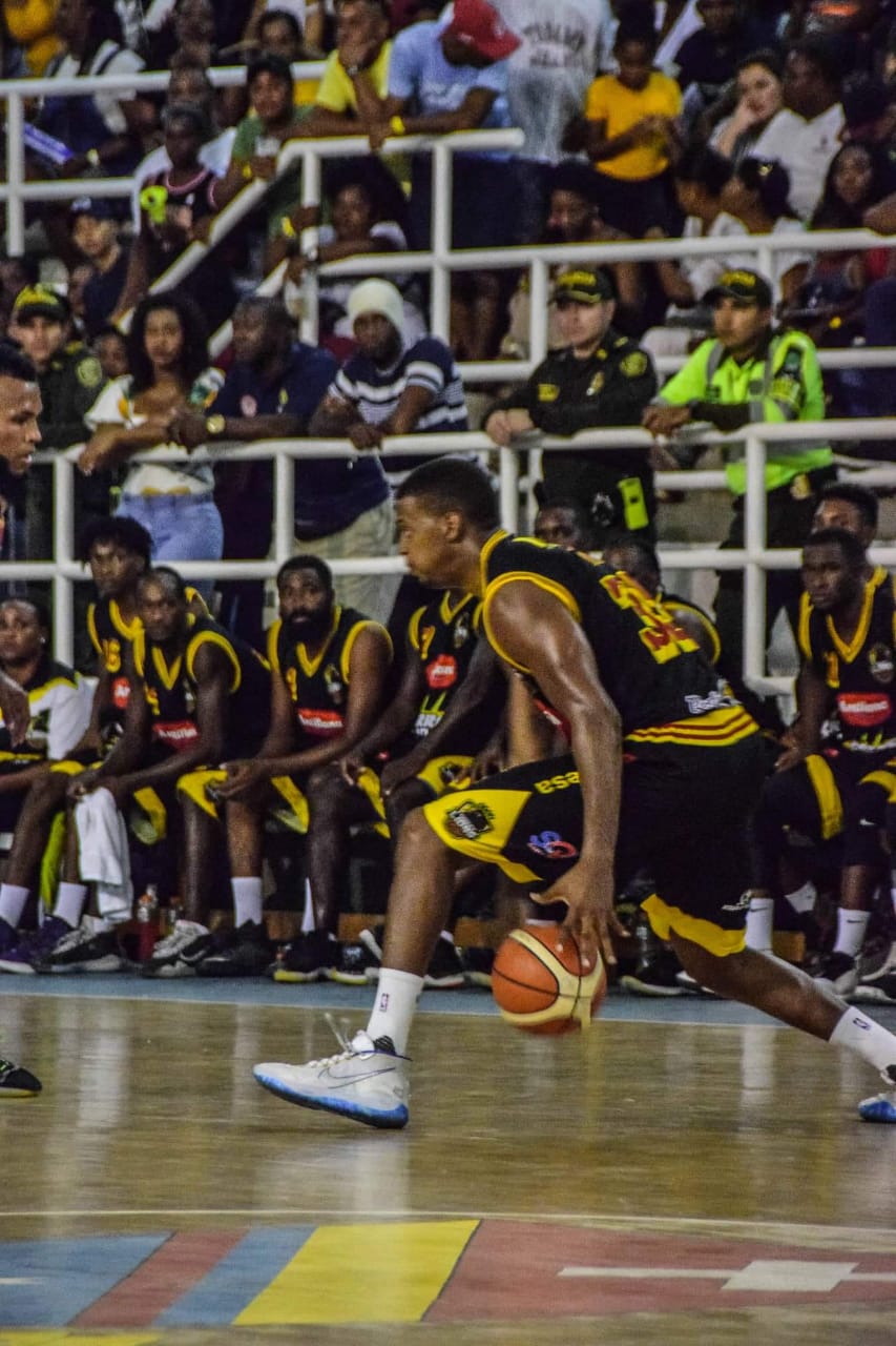 Felicitamos a la comunidad por su comportamiento ejemplar durante el evento deportivo.