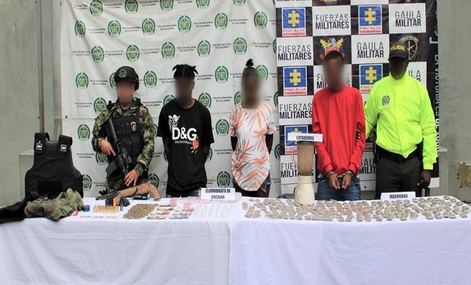 Tres capturas y una aprehensión mediante allanamiento en el barrio reposo  