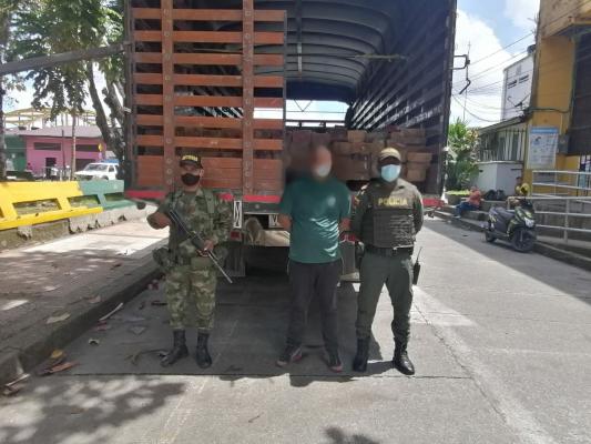 Un capturado y 230 bloques de madera incautada
