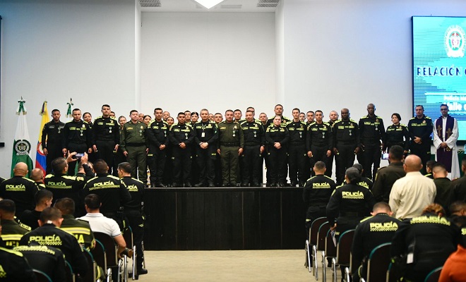 Uniformados condecorados de la MEVAL