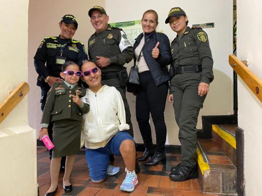 Uniformados de Protección hacen el acompañamiento