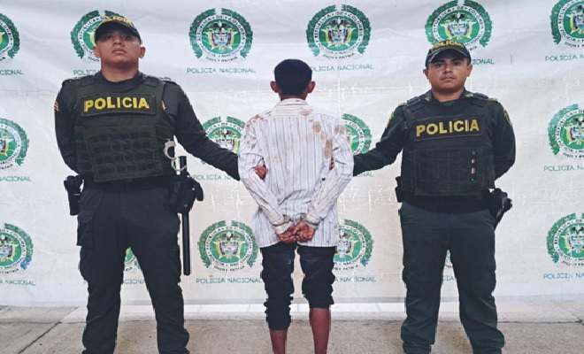 Agredió con arma cortopunzante a un patrullero 