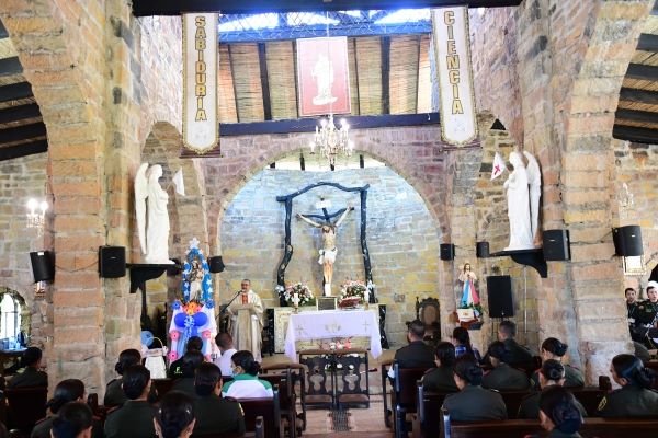 Acto religioso en honor a la Virgen del Carmen