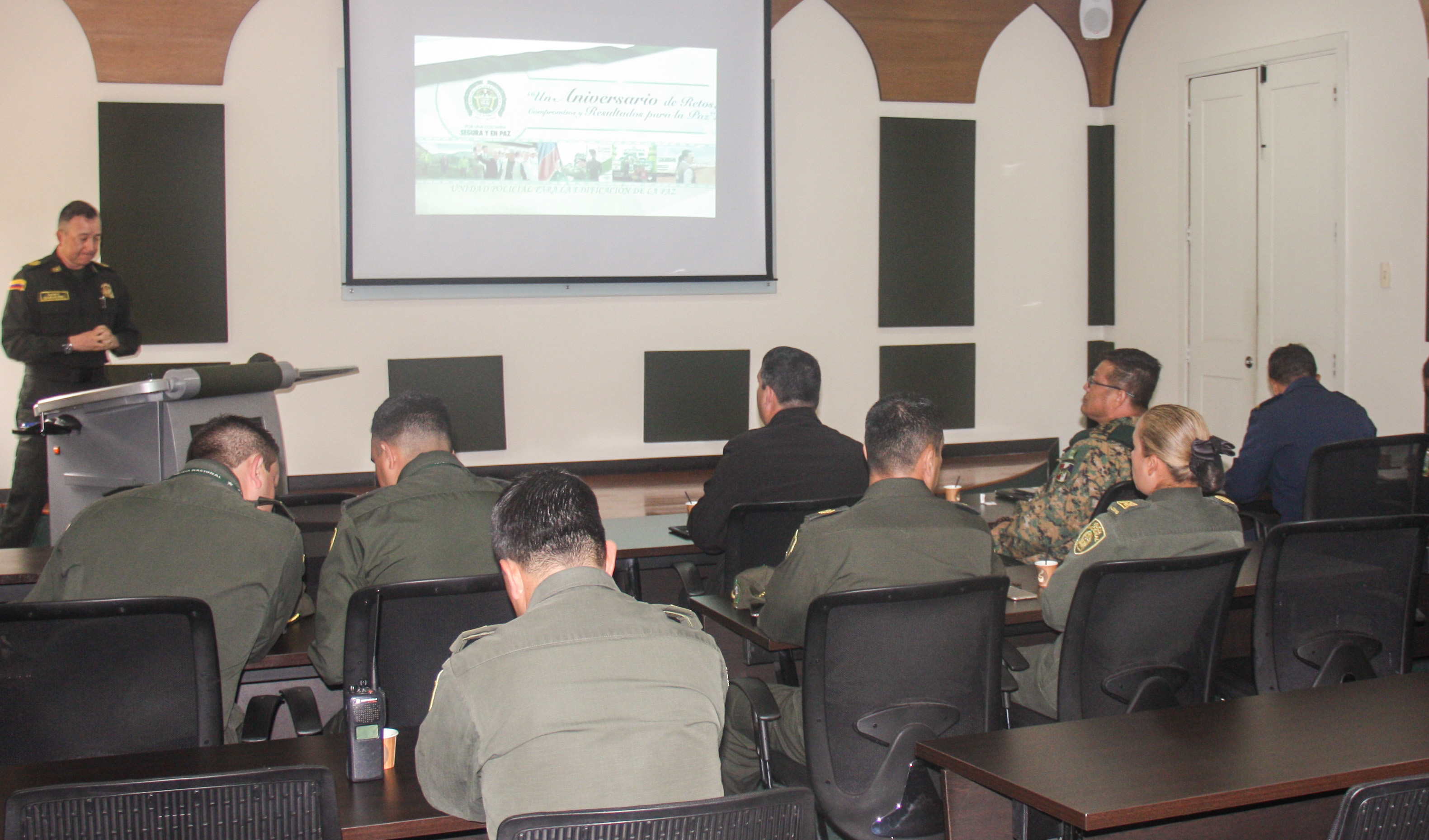  visita-panama-policia-colombia-esjim