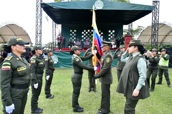 Ceremonia presidida por el señor Coronel José James Roa Castañeda