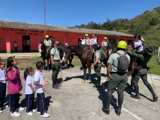 realizando convocatoria para la creación del Grupo de Carabineritos entre las edades de 7 a 13 años 