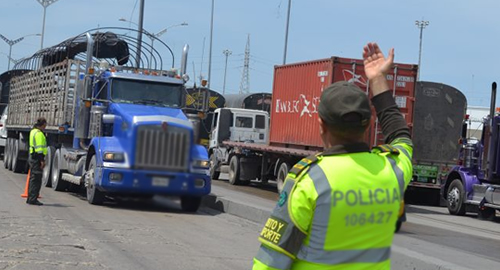 POLICIA-TRANSITO Y TRASPORTE-PLAN RETORNO-DIA DE LA RAZA